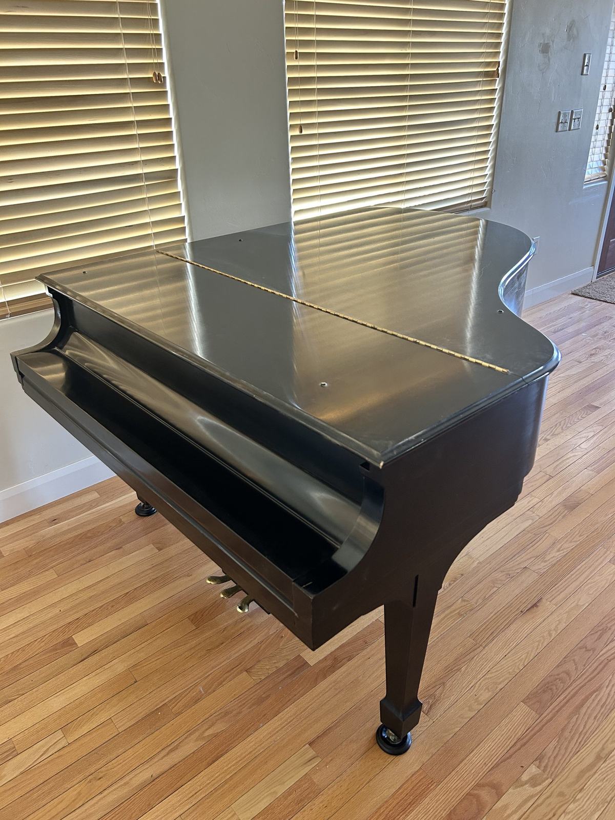 Piano Movers in Alpine — Just-In-Time Moving
